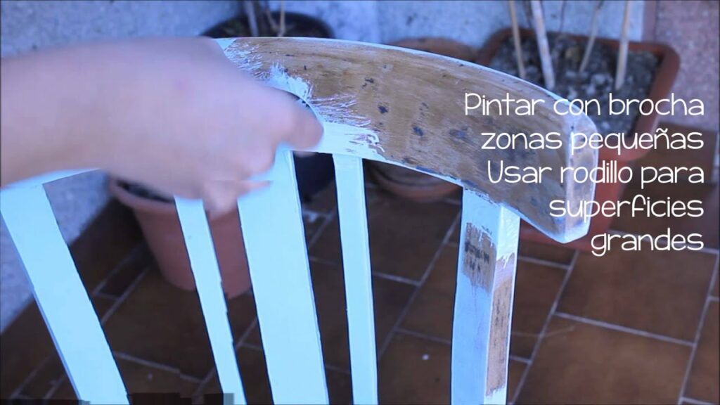 Cómo renovar tus sillas antiguas: Una guía paso a paso para pintarlas de blanco como un profesional